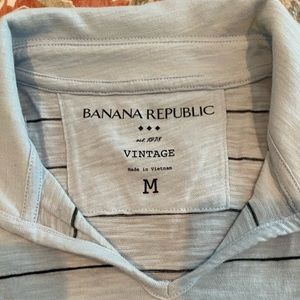 Banana Republic (2) shirts blue and white mens